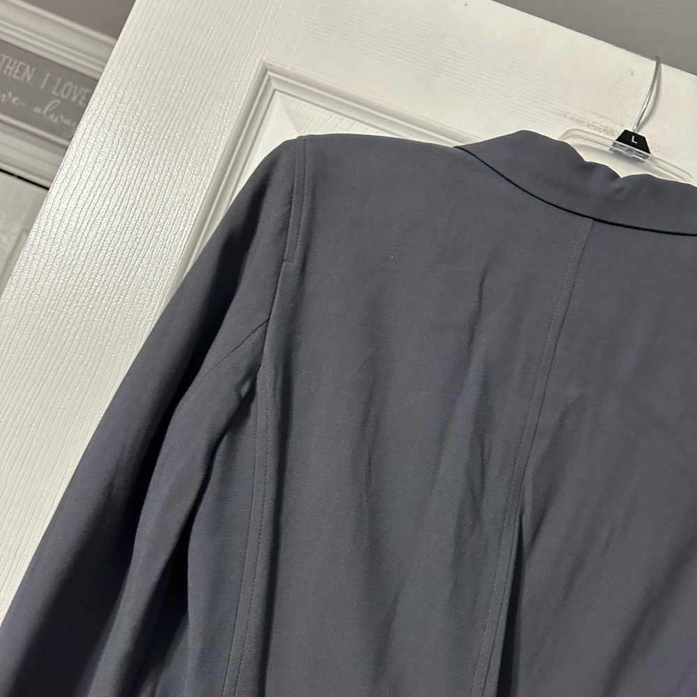 Banana Republic Single Button Belted Front Blazer - Picture 12 of 15